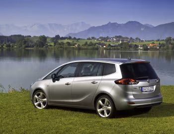 Opel Zafira Tourer Turbo (C) '2011–16