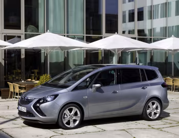 Opel Zafira Tourer Turbo (C) '2011–16