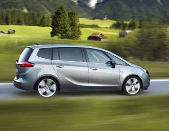 Opel Zafira Tourer Turbo (C) '2011–16