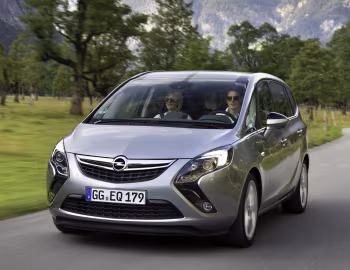 Opel Zafira Tourer Turbo (C) '2011–16