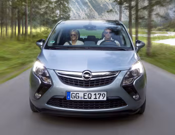 Opel Zafira Tourer Turbo (C) '2011–16