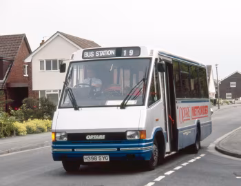 Optare MetroRider MR03 [UK-spec] (B29F) '09.1990–06.1993