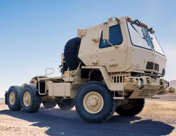 Oshkosh FMTV 6×6 5-ton Tractor