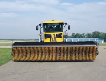 Oshkosh H-Series XF Broom