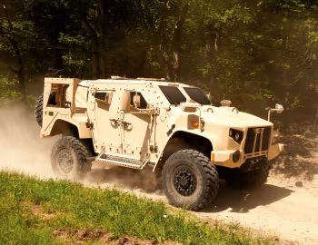 Oshkosh L-ATV '2016–н.в.