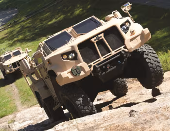 Oshkosh L-ATV '2016–н.в.