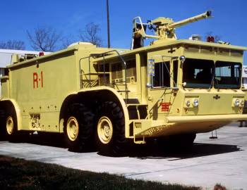 Oshkosh P15 '1977–90