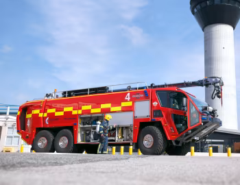 Oshkosh Striker 3000 '2010–н.в.