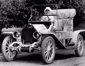 Overland Model 38 "Lady Overland" Roadster, Blanche Scott