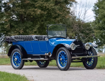 1915 Overland Model 82 7-Passenger Touring