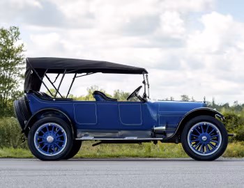 1915 Overland Model 82 7-Passenger Touring