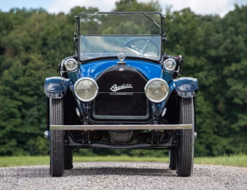 1915 Overland Model 82 7-Passenger Touring