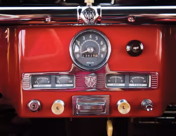 Комбинация приборов 1950 Willys-Overland Jeepster Phaeton (VJ)