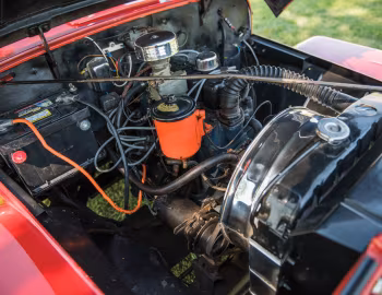 Под капотом 1950 Willys-Overland Jeepster Phaeton (VJ)