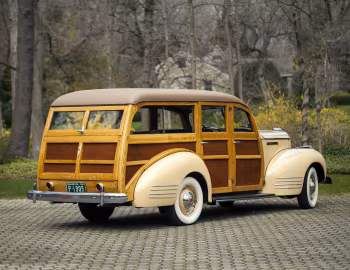 1941 Packard 110 DeLuxe Station Wagon by Hercules Body Co. (1900-1463)