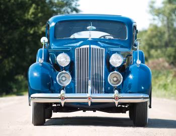 1937 Packard 120 Deluxe Touring Sedan (120-CD 1092CD)