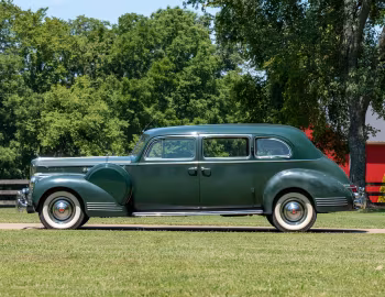 1941 Packard 160 Super Eight 7-passenger Touring Sedan (1905-1471)