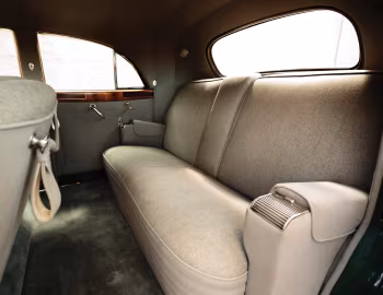 Interior 1941 Packard 180 Custom Super Eight Sport Brougham by LeBaron (1907-1452) '09.1940–41