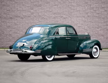 1941 Packard 180 Custom Super Eight Sport Brougham by LeBaron (1907-1452) '09.1940–41