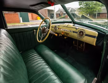 Intérieur 1940 Packard 180 Custom Super Eight Sport Sedan by Darrin (1807-720)