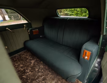 Intérieur 1940 Packard 180 Custom Super Eight Sport Sedan by Darrin (1807-720)