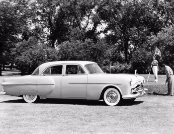 1951 Packard 300 Touring Sedan (2402-2472) '08.1950–51