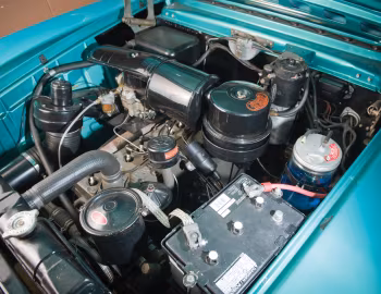 Sob o capô 1953 Packard Caribbean Convertible (2631-2678)