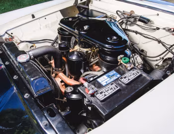 Sob o capô 1956 Packard Caribbean Custom Convertible (5688-5699)