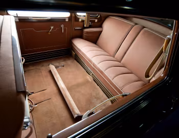 Інтер'єр 1947 Packard Custom Super Clipper Eight Sedan (2126-2151)