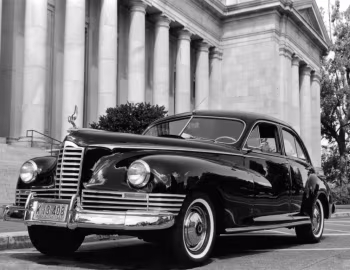 1947 Packard Clipper Sedan (2100-2182)