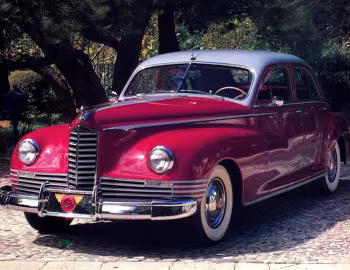 1946 Packard Clipper Touring Sedan (2100-1682)