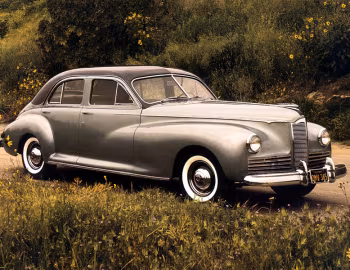 1946 Packard Clipper Touring Sedan (2100-1682)