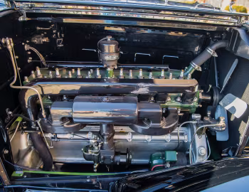 Sob o capô 1931 Packard Deluxe Eight Sport Phaeton (840-491) '09.1930–31