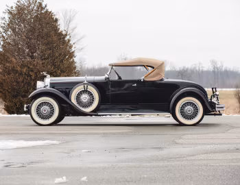 1930 Packard Custom Eight Roadster (740-412)