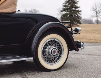 1930 Packard Custom Eight Roadster (740-412)