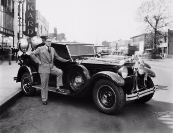 1929 Packard Custom Eight Searchlight (640)
