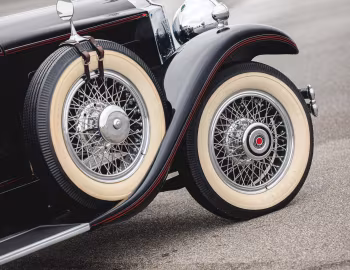 1930 Packard Custom Eight Roadster (740-412)