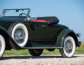 1930 Packard Custom Eight Roadster (740-412)