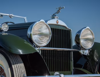 1930 Packard Custom Eight Roadster (740-412)