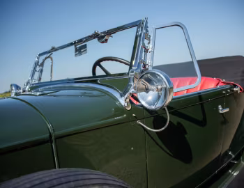 1930 Packard Custom Eight Roadster (740-412)