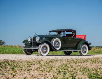 1930 Packard Custom Eight Roadster (740-412)