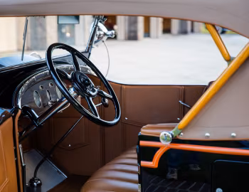 Interior 1929 Packard Custom Eight Runabout (640-342)