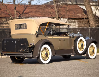 1929 Packard Custom Eight Touring (640-340)