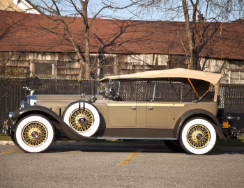 1929 Packard Custom Eight Touring (640-340)