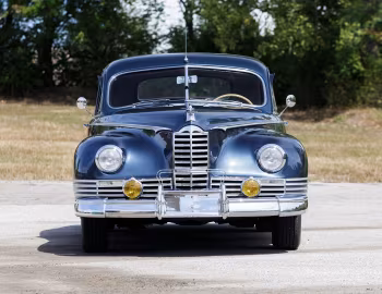 1947 Packard Custom Super Clipper Eight Touring Sedan (2106-2122)