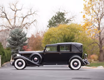 1933 Packard Custom Twelve All-Weather Town Car Landaulet by LeBaron (1006-4003)