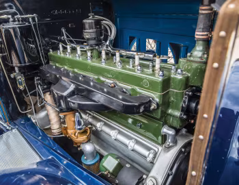 Sob o capô 1929 Packard Deluxe Eight Sport Phaeton by Dietrich (645)