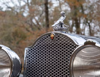 Mascote 1931 Packard Deluxe Eight Convertible Roadster by Derham (845)