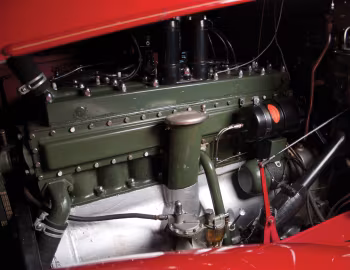 Під капотом 1933 Packard Eight Coupe Roadster (1001-609)