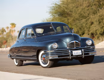 1948 Packard Deluxe Eight Touring Sedan (2211-2262)